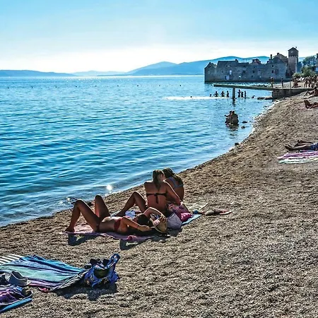 Kastel Gomilica Primorska Ulica Ii